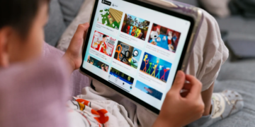 Experts Urge Google To Ban AI-Generated Content On YouTube And YouTube Kids