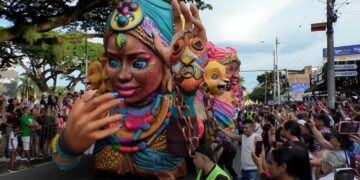 BMA Feature: Cali Kicks Off 30th Petronio Álvarez Festival with Vibrant Opening Parade